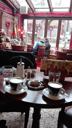 Καφέ Δίστρατο - Ελάτη