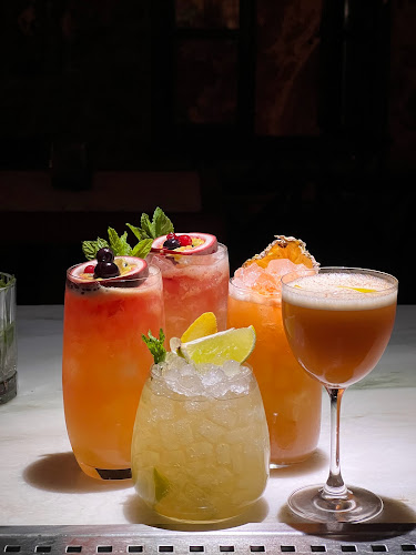 Comentarii opinii despre Emvasis Cafe - Cocktail Bar/Εμβασις