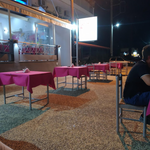 Comentarii opinii despre Το Κάτι άλλο