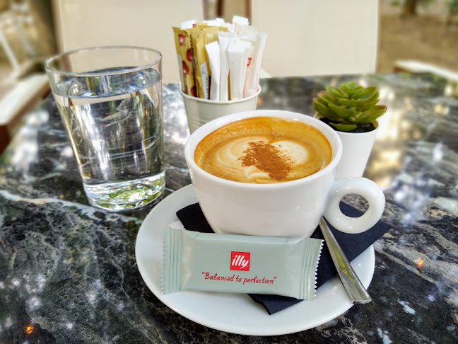 Opinii despre Άρωμα Cafe în Αθήνα - Γαστρονομία και φιλοξενία