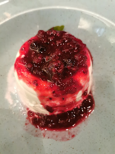 Χατζηγιάννη Μέξη 8 και, Κων/νου Βεντήρη 9, Αθήνα 115 28