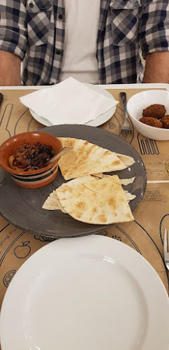 Comentarii opinii despre Mama Tierra