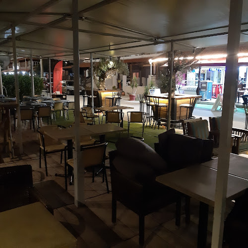 Τόνι καφε - Γαστρονομία και φιλοξενία