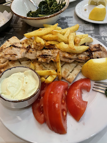 Opinii despre Κρυστάλλης în Πεντέλη - Γαστρονομία και φιλοξενία