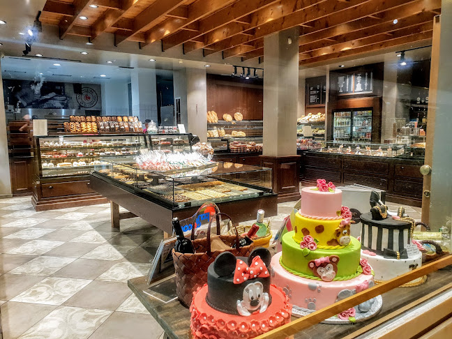 ΜΕΣΟΓΕΙΑΚΟΝ Γλυκά Αρτοποιήματα