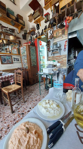 Opinii despre Το Σταυρί în Sofia - Γαστρονομία και φιλοξενία