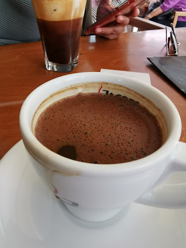 Barolo Espresso & Wine Bar - Γαστρονομία και φιλοξενία