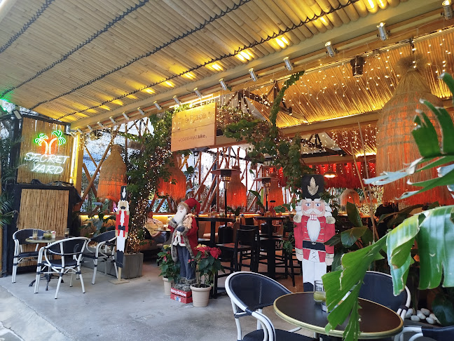 The Place Secret Yard - Αθήνα