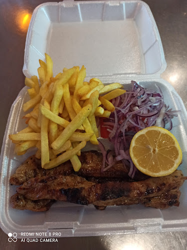 Eleftherias Square, Αιγίνιο 603 00