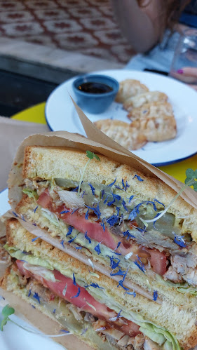 Comentarii opinii despre STREET HOUSE