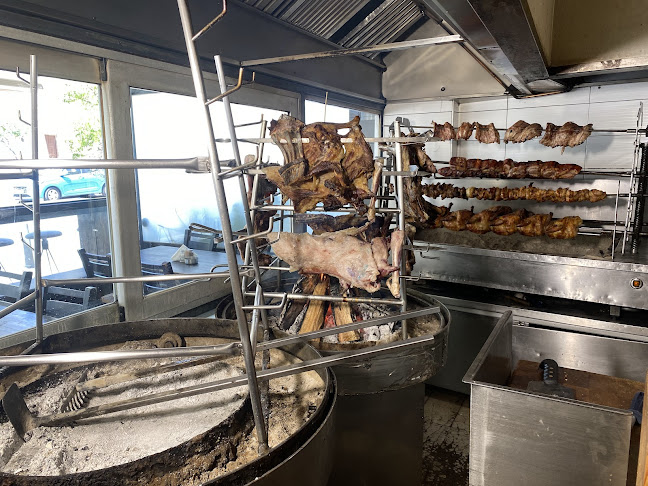 Ό,τι Θες Ψητοπωλείο - Γαστρονομία και φιλοξενία