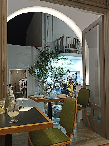 Safran Restaurant, Naousa