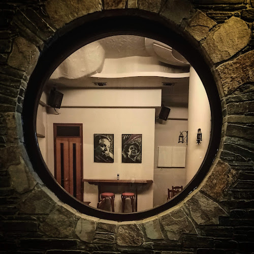 Sinaxis Meze Bistrot - Γαστρονομία και φιλοξενία