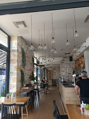 IANOS Cafe Bistro