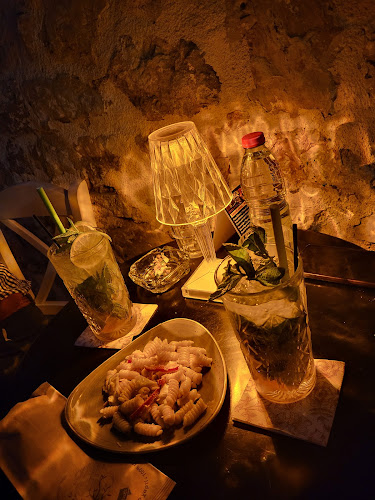 MONTAGE - Γαστρονομία και φιλοξενία