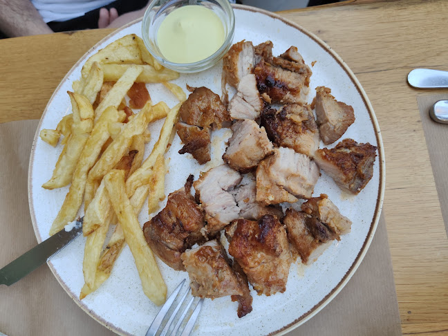 Comentarii opinii despre Taverna Petros