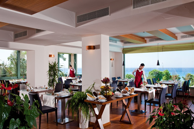 Opinii despre Varkarola Restaurant în Ιαλυσός - Γαστρονομία και φιλοξενία