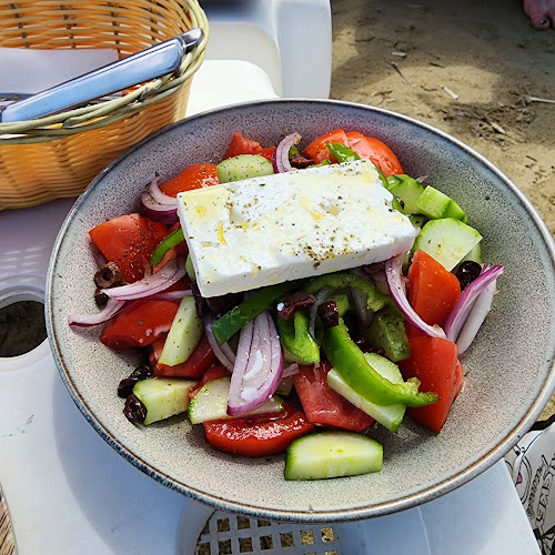 ΜΕΛΤΕΜΑΚΙ RESTAURANT AND BEACH BAR
