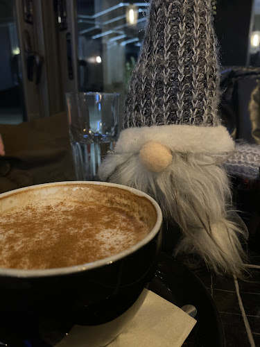 Comentarii opinii despre 365 COFFEE & MORE