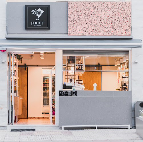 Habit Coffee Co - Γαστρονομία και φιλοξενία