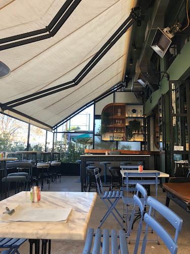 White Spoon - Γαστρονομία και φιλοξενία