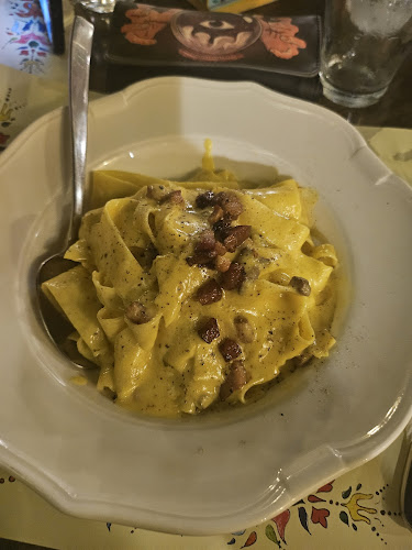 Πλατεία Τριών Ιεραρχών, Σκιάθος 370 02