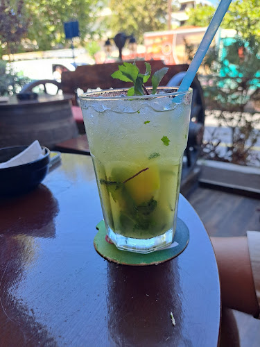 Opinii despre Saloon The Pub în Ρόδος - Γαστρονομία και φιλοξενία