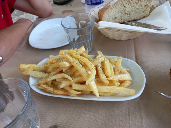 Opinii despre Εστιατόριο Διόνυσος în Νέο Καρλόβασι - Γαστρονομία και φιλοξενία