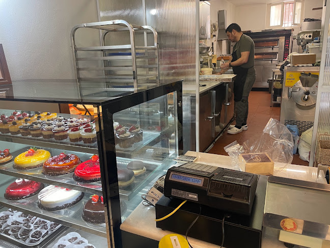 Patisserie Glykisma - Γαστρονομία και φιλοξενία