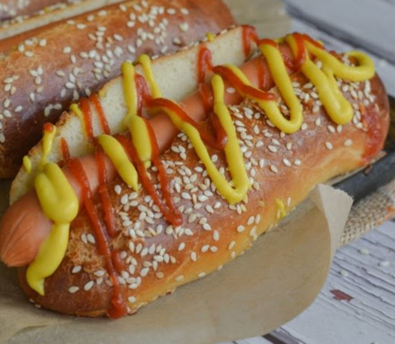 Theios - Strictly Gourmet Street Food - Γαστρονομία και φιλοξενία