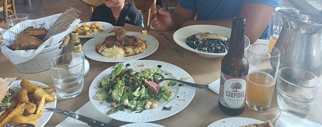 Στην Πόλη - Γαστρονομία και φιλοξενία