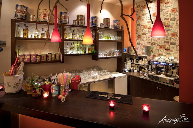 Cafe "Το Ελληνικόν" - Αλιβέρι