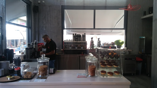 Μεταμορφώσεως 25, Κιάτο 202 00