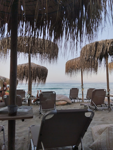 Opinii despre Ohana Waves Beach Bar în Καλλιθέα - Γαστρονομία και φιλοξενία