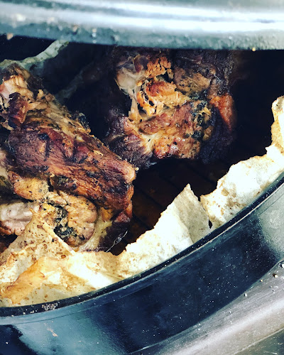 Opinii despre Καφέ-Ουζερί «Χασαπάκια» în Καλαμπάκα - Γαστρονομία και φιλοξενία