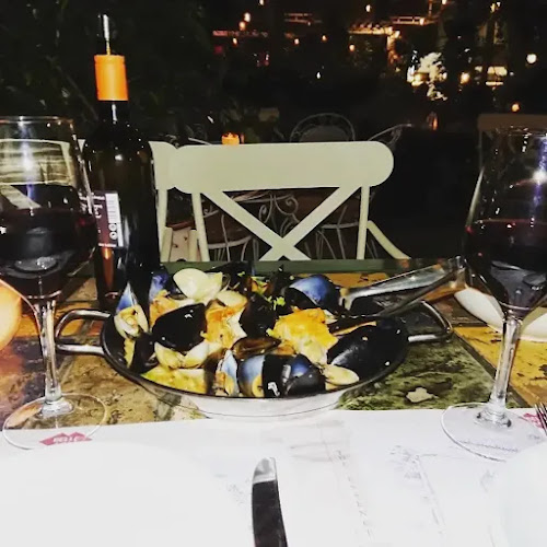 Opinii despre Belle Amie în Πειραιάς - Γαστρονομία και φιλοξενία