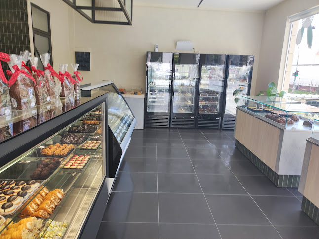 Flourakis Patisserie