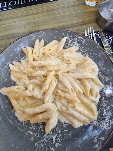 Opinii despre Don Quijote în Ασπροβάλτα - Γαστρονομία και φιλοξενία