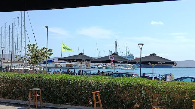 Κουντουριωτη 1, Λαύριο 195 00