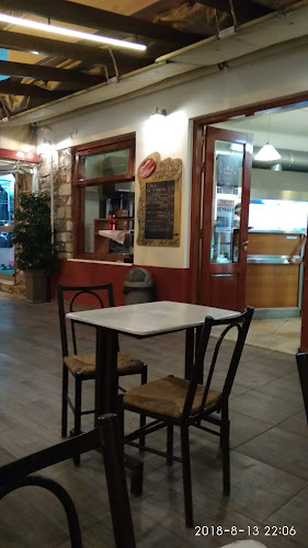 Ενάλιο - Γαστρονομία και φιλοξενία