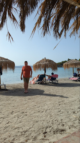 Comentarii opinii despre George's Kalamia Beach Bar