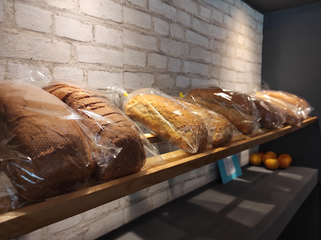 COFFEE AND BREAD - Γαστρονομία και φιλοξενία