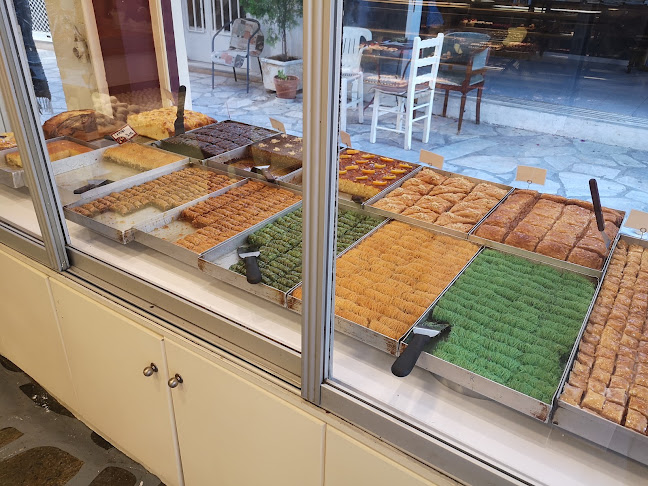 Opinii despre Patisserie Glykisma în Πόρος - Γαστρονομία και φιλοξενία