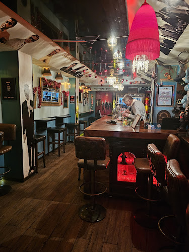 Αγ. Αναργύρων 10, Αθήνα 105 54