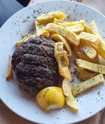 Comentarii opinii despre Παραδοσιακή Ταβερνα ΣΟΦΙΑ