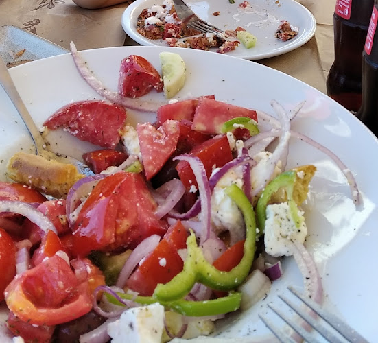 Ελλαδικό - Γαστρονομία και φιλοξενία