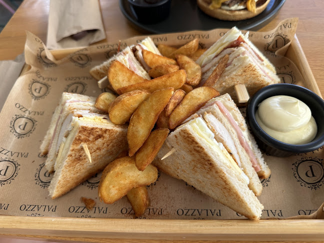 Opinii despre Palazzo cafe bar în Άγιος Νικόλαος - Γαστρονομία και φιλοξενία