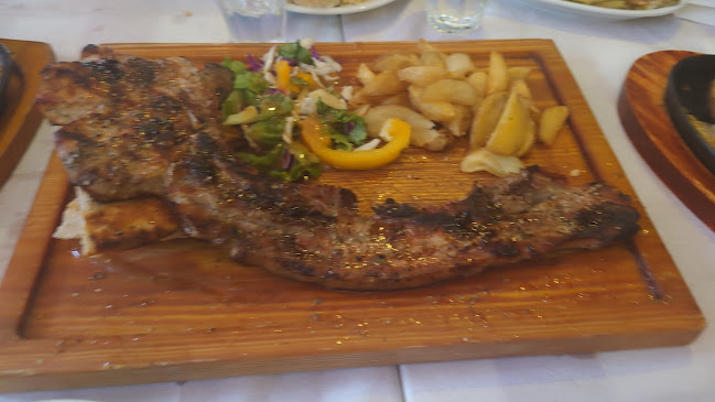 Μπακαλόγατος - Γαστρονομία και φιλοξενία