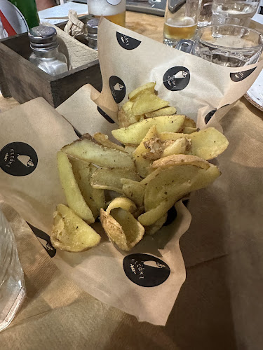 Opinii despre Πιτάκι Bar. în Ερμούπολη - Γαστρονομία και φιλοξενία