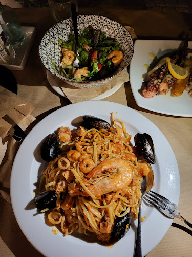 Opinii despre Παραλία în Ηράκλειο - Γαστρονομία και φιλοξενία